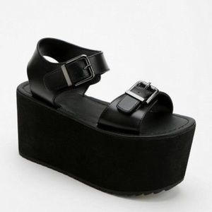 YRU platform sandals